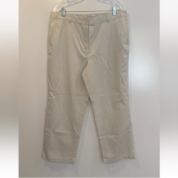 LL Bean Classic Fit Chino‎ Pants Womens Size 16P (16) - Picture 1 of 6